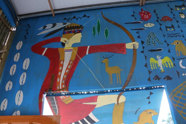 嘉義阿里山景點 來吉部落 鄒族塔山與可愛山豬彩繪 人文藝術集一致 - 黑崎時代