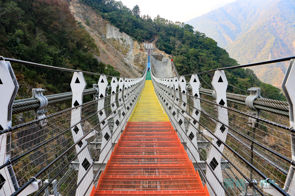 南投景點 雙龍吊橋 全台灣最長最深七彩吊橋 2020年預定春節開放 - 黑崎時代